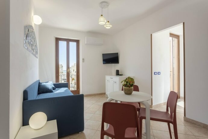Imagen de la habitación del Hotel Poseidon Residence. Foto 17