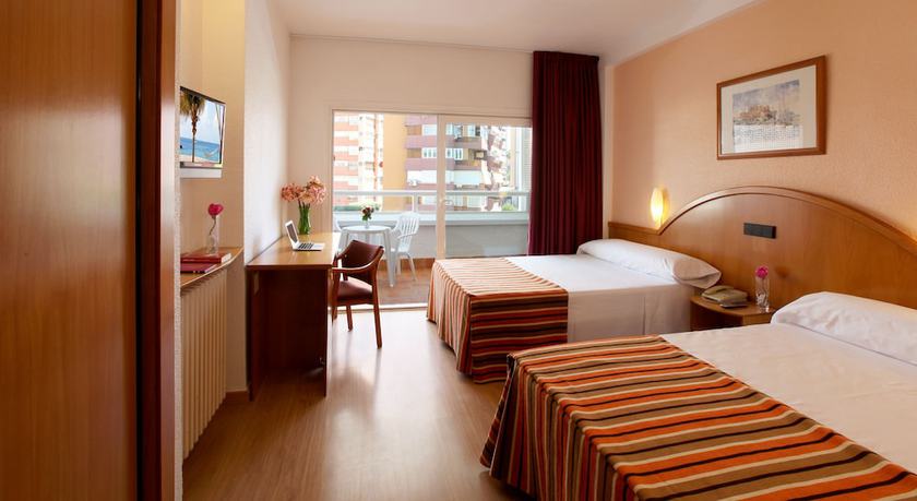 Imagen de la habitación del Hotel Poseidon Resort, Benidorm - Playa Levante. Foto 2