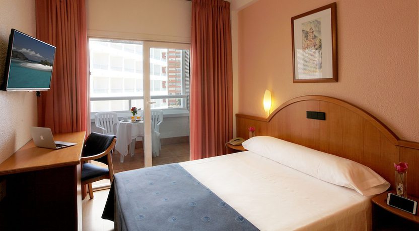 Imagen de la habitación del Hotel Poseidon Resort, Benidorm - Playa Levante. Foto 8