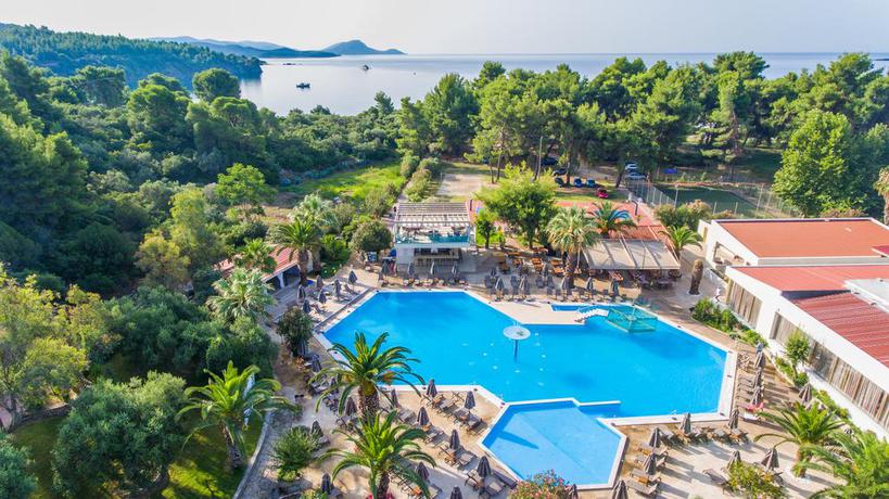 Imagen de la piscina del Hotel Poseidon Resort, Sitonia. Foto 16