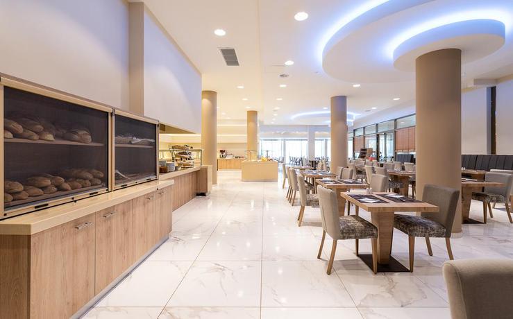 Imagen del bar/restaurante del Hotel Poseidon Resort, Sitonia. Foto 2