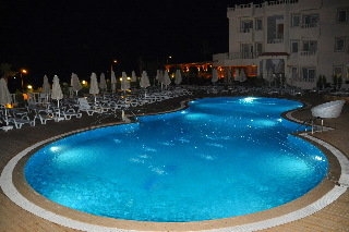 Imagen de la piscina del Hotel Poseidon Suites Bodrum. Foto 9
