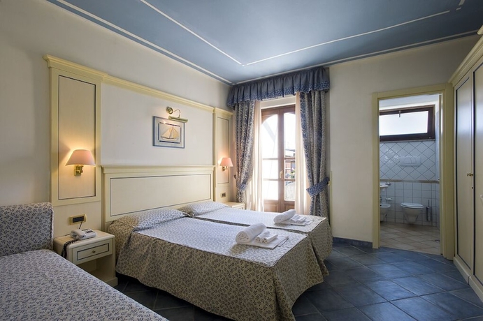 Imagen de la habitación del Hotel Poseidon, Terracina. Foto 2