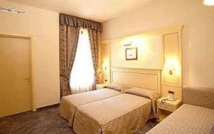 Imagen de la habitación del Hotel Poseidon, Terracina. Foto 3