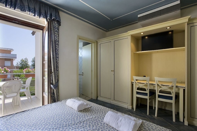 Imagen de la habitación del Hotel Poseidon, Terracina. Foto 4