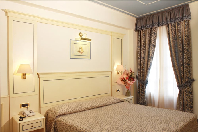Imagen de la habitación del Hotel Poseidon, Terracina. Foto 7