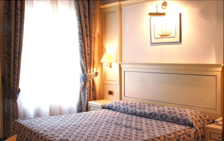 Imagen de la habitación del Hotel Poseidon, Terracina. Foto 9