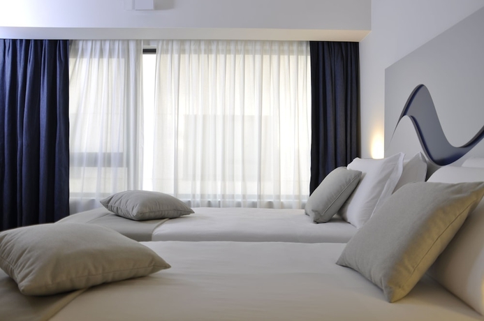 Imagen de la habitación del Hotel Poseidon, Torre del Greco. Foto 6