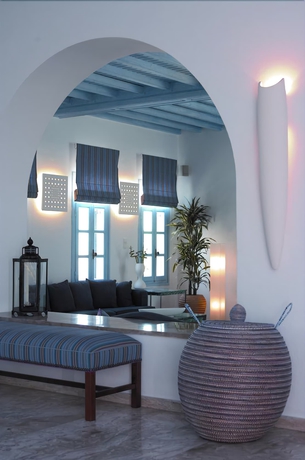 Imagen de los interiores del Hotel Poseidon and Suites. Foto 16