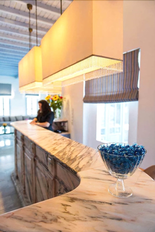 Imagen de los interiores del Hotel Poseidon and Suites. Foto 19