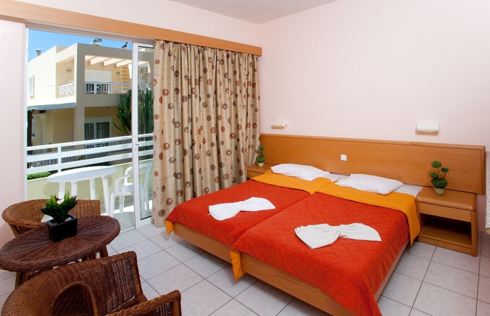 Imagen de la habitación del Hotel Poseidonia Apartments. Foto 9