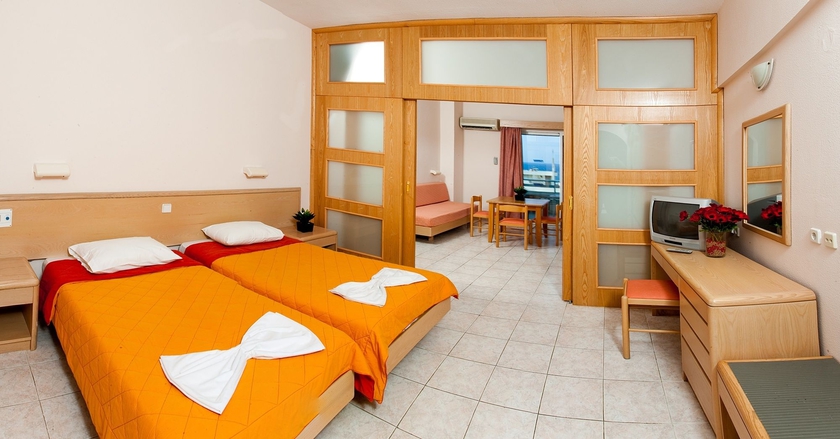 Imagen de la habitación del Hotel Poseidonia Apartments. Foto 10
