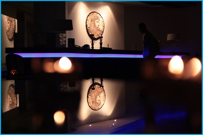 Imagen de los interiores del Hotel Poseidonia Beach. Foto 17