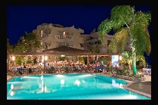 Imagen de la habitación del Hotel Poseidonia, Ialissos. Foto 9