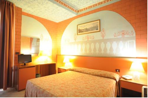 Imagen de la habitación del Hotel Poseidonia Mare. Foto 13