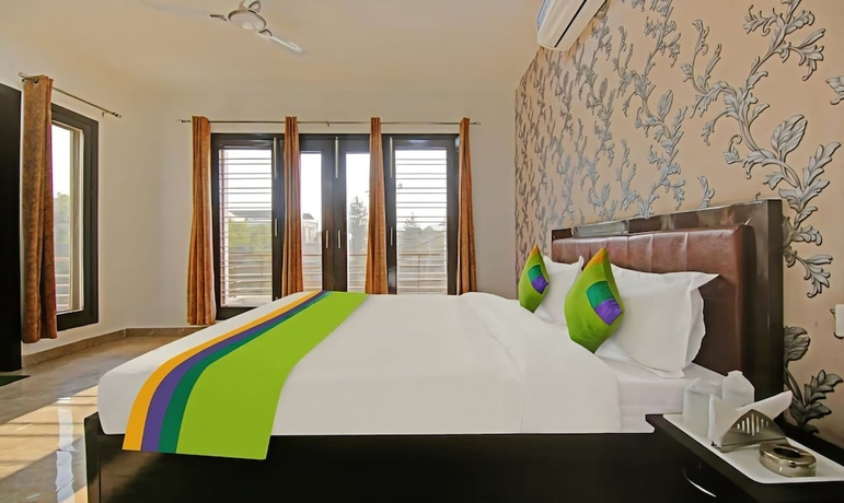 Imagen de la habitación del Hotel Posh Classic, sector 45, millenium city centre, gurugram. Foto 2