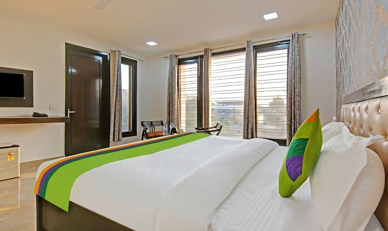 Imagen de la habitación del Hotel Posh Classic, sector 45, millenium city centre, gurugram. Foto 9