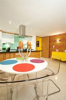 Imagen de la habitación del Hotel Posh Pads At The Casartelli. Foto 7