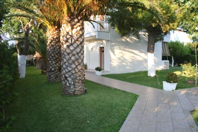 Imagen de los exteriores del Hotel Posidonia Pension. Foto 18