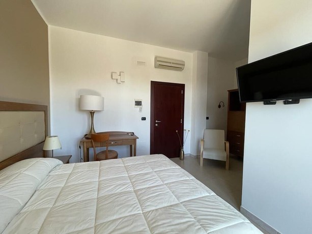 Imagen de la habitación del Hotel Posidonia, Porto Cesareo. Foto 15