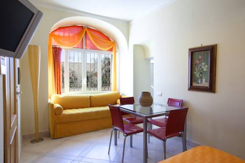 Imagen de la habitación del Hotel Posidonia Residence. Foto 1