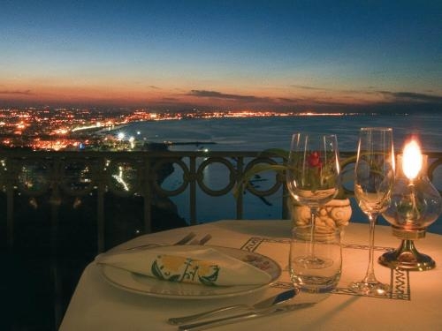 Imagen general del Hotel Posillipo. Foto 1