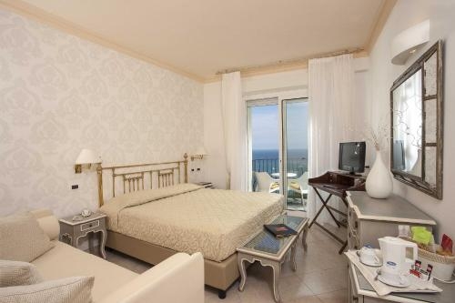 Imagen general del Hotel Posillipo. Foto 6