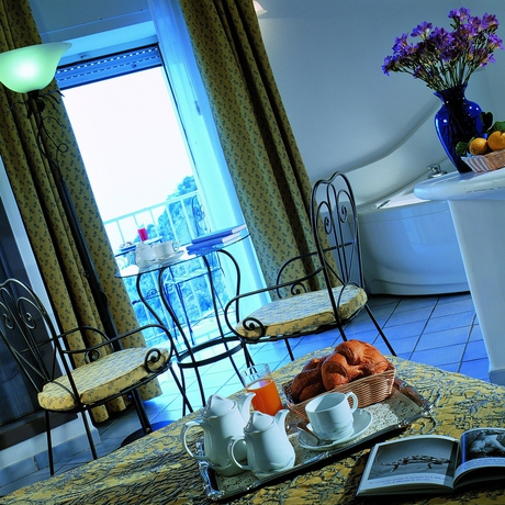 Imagen de la habitación del Hotel Positano Art Pasitea. Foto 5