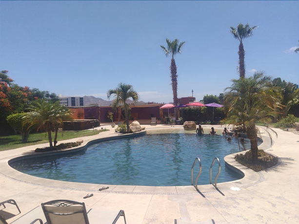 Imagen de la piscina del Hotel Positano, Cabo San Lucas. Foto 18