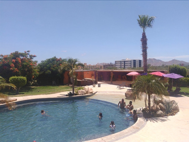 Imagen de la piscina del Hotel Positano, Cabo San Lucas. Foto 19