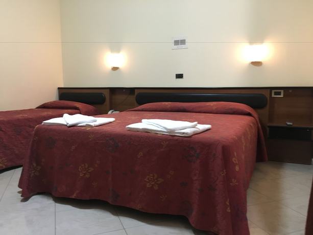 Imagen de la habitación del Hotel Positano. Foto 5