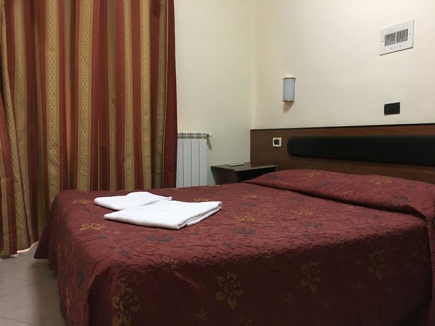 Imagen de la habitación del Hotel Positano. Foto 9