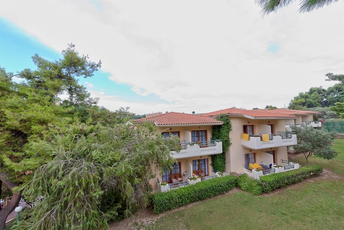 Imagen de los exteriores del Hotel Possidi Holidays Resort and Suite. Foto 8