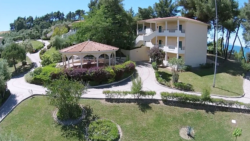 Imagen de los exteriores del Hotel Possidi Holidays Resort and Suite. Foto 10