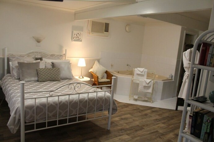 Imagen de la habitación del Hotel Possum Creek Lodge. Foto 3