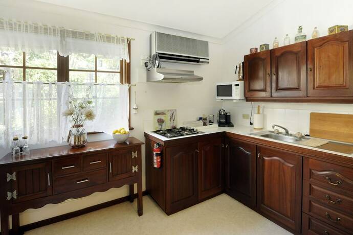 Imagen de la habitación del Hotel Possum Creek Lodge. Foto 8