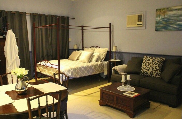 Imagen de la habitación del Hotel Possum Creek Lodge. Foto 17