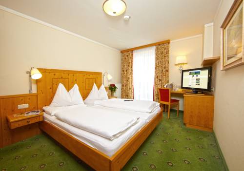 Imagen de la habitación del Hotel Post, ABTENAU. Foto 5