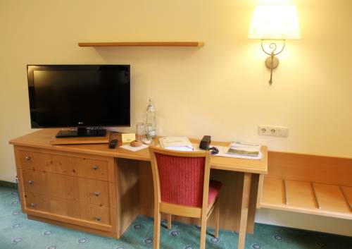 Imagen de la habitación del Hotel Post, ABTENAU. Foto 9