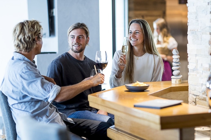 Imagen del bar/restaurante del Hotel Post, Ahle. Foto 2