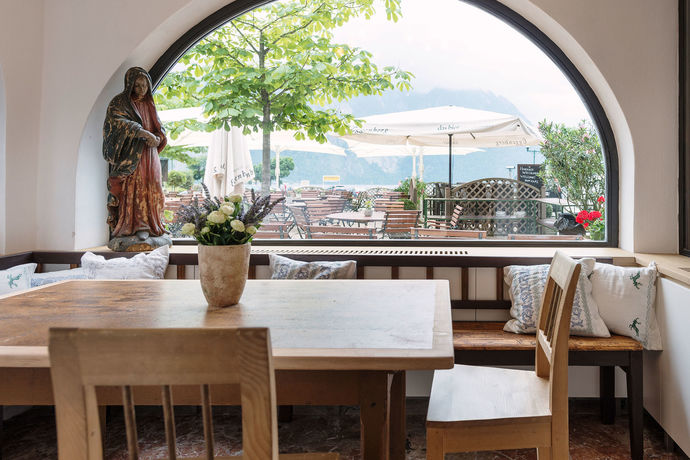 Imagen de los interiores del Hotel Post Am See. Foto 16