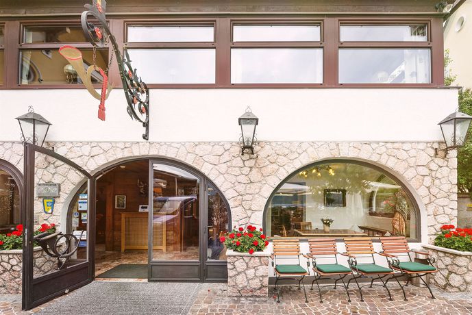 Imagen del bar/restaurante del Hotel Post Am See, TRAUNKIRCHEN. Foto 5