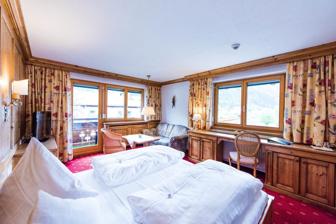 Imagen de la habitación del Hotel Post, Bach. Foto 4