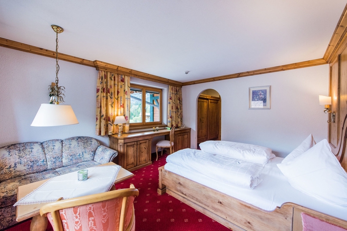 Imagen de la habitación del Hotel Post, Bach. Foto 5