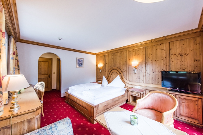 Imagen de la habitación del Hotel Post, Bach. Foto 7