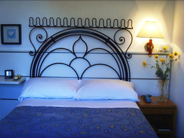 Imagen de la habitación del Hotel Post, Bergamo. Foto 12