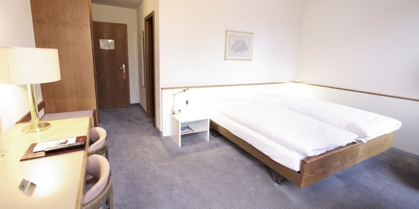 Imagen de la habitación del Hotel Post Glarnerhof. Foto 9