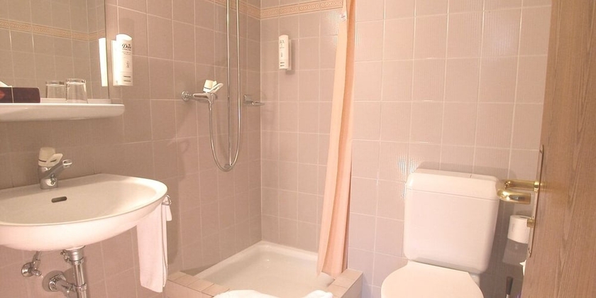 Imagen de la habitación del Hotel Post Glarnerhof. Foto 18