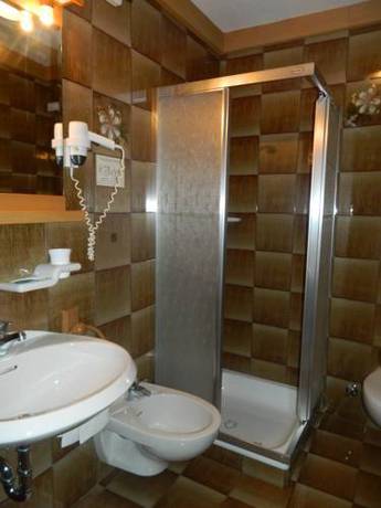 Imagen de la habitación del Hotel Post Ristorante Tyrol. Foto 6