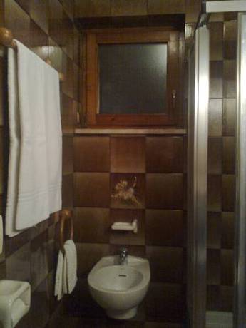 Imagen de la habitación del Hotel Post Ristorante Tyrol. Foto 15